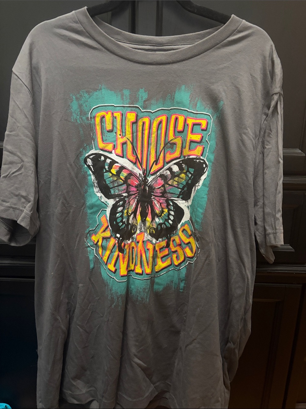 Women’s "Choose Kindness" Gray Butterfly Graphic Tee. 2xl. Never worn!
